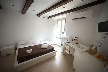Myroom Center Hotel