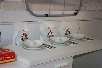 Myroom Center Hotel