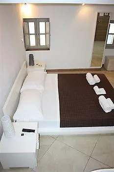 Myroom Center